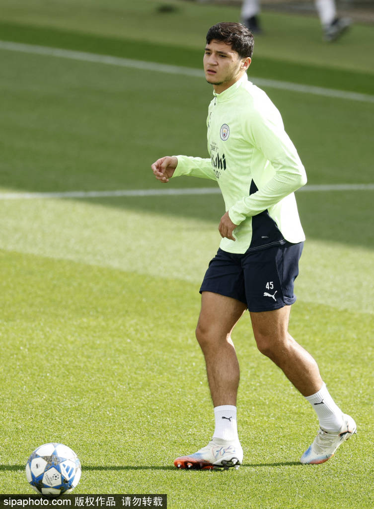 亚洲小将让瓜帅战术活了!法甲10万身价踢出一个亿水准,曼城赚麻