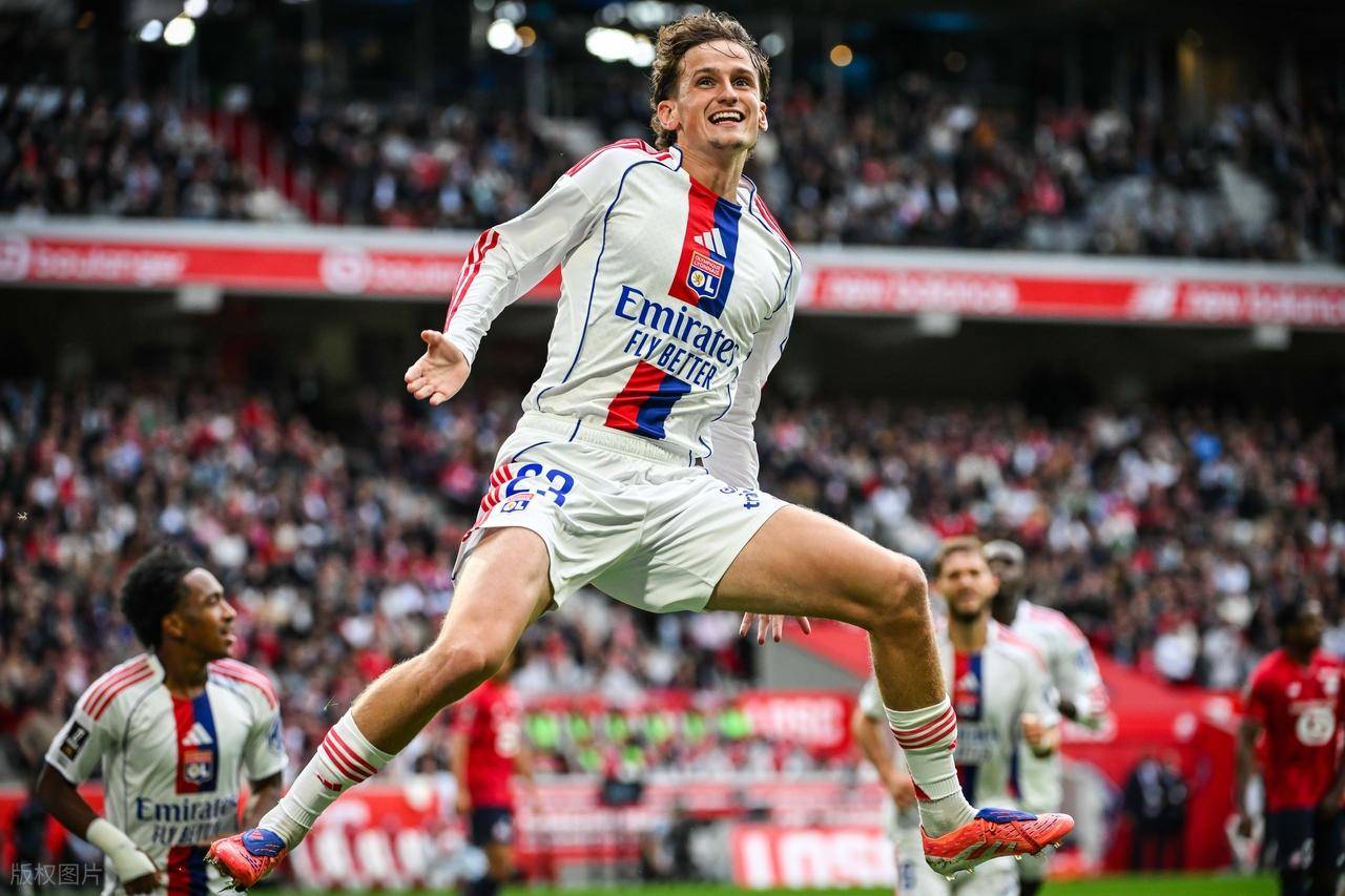 1-0,22岁利物浦旧将闪耀法甲:一剑封喉,率队3连胜,逼近榜首