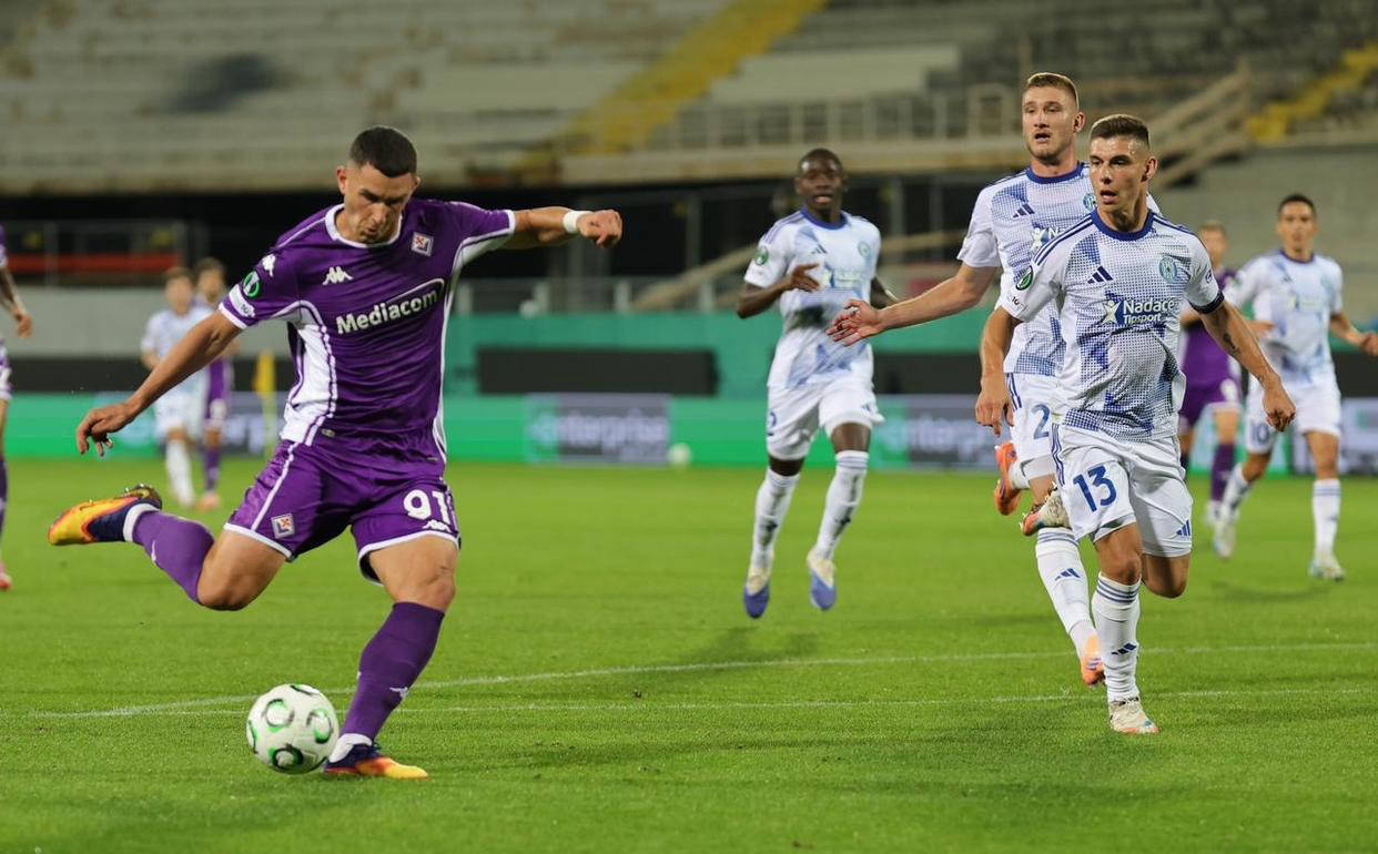 佛罗伦萨2-0奥洛莫茨:皮科利破门 意甲第16胜捷甲第8联赛开门红